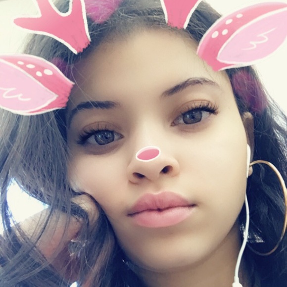 Meet your Posher, Maraylia - Picture 1 of 1